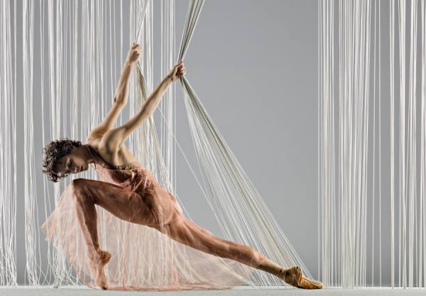 Photograph Rj Muna Alonzo King Lines Ballet on One Eyeland